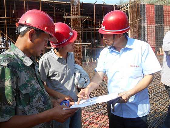 明珠监理刘工现场检查