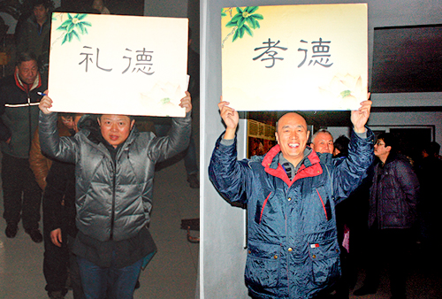 公司职员分组入场有序参加培训学习