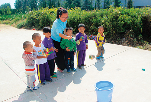 明珠国学 甜美童年 幼儿园游戏